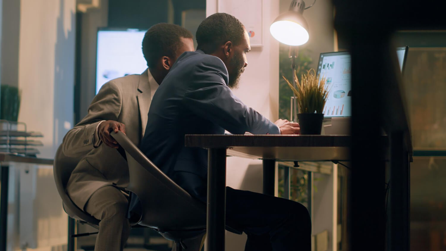 Top 5 Side Hustles That Can Turn Into Full-Time Businesses