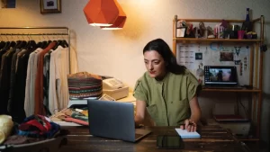 Read more about the article Top Side Hustles That Can Become Full-Time Businesses